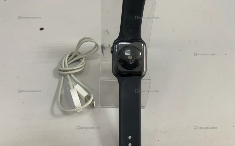 Часы  Apple Watch se 44mm