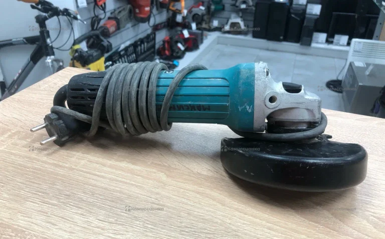 УШМ Makita GA5030