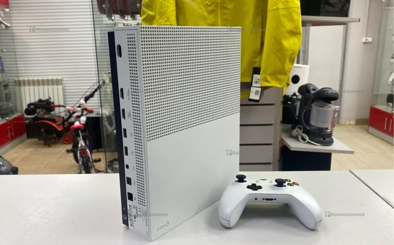 Приставка Xbox One S 1Tb