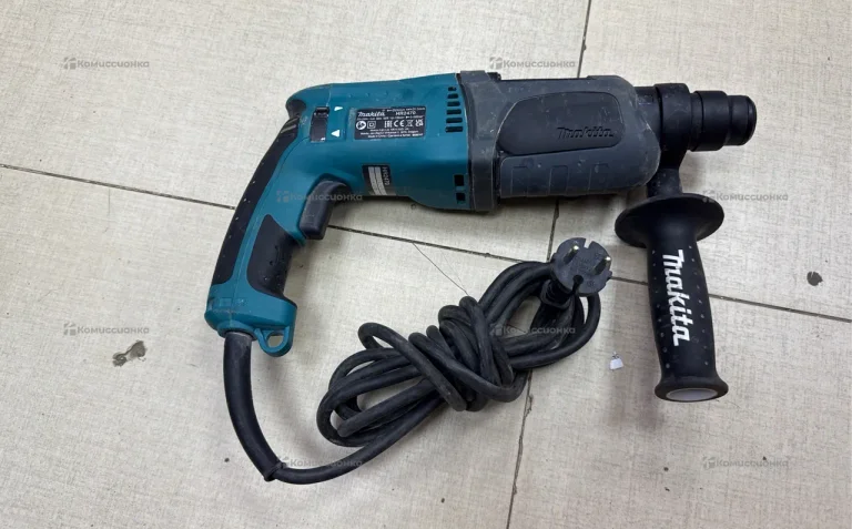 Перфоратор Makita HR 2470