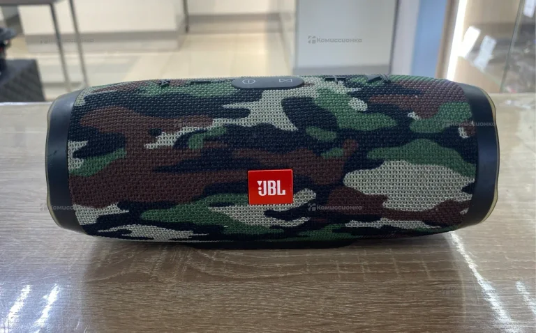 Колонка  jbl charge 3